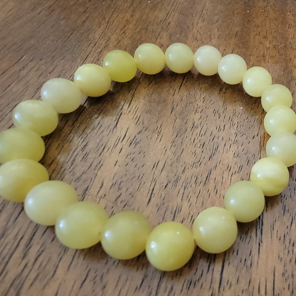 Lemon Quartz stretch bracelet, NWOT